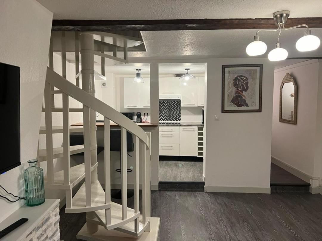 Ndiam 'S Apartment องเฟลอร์ ภายนอก รูปภาพ